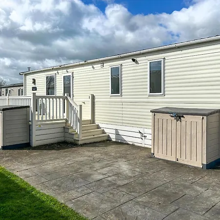 Cedarwood 09 - Uk51139 * Pickering