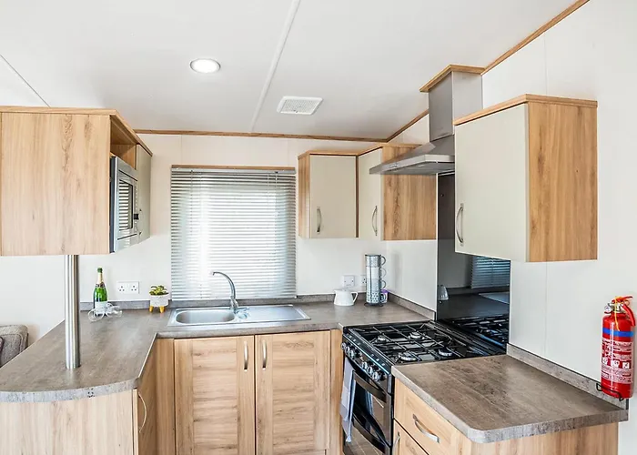 Cedarwood 09 - Uk51139 Pickering