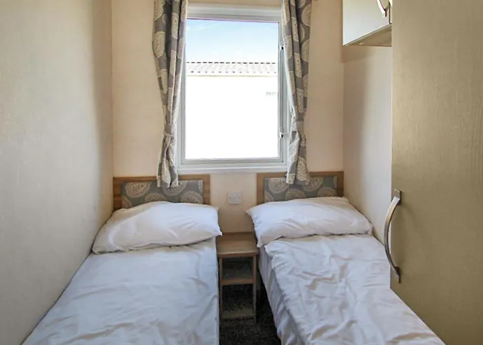 Cedarwood 09 - Uk51139 *