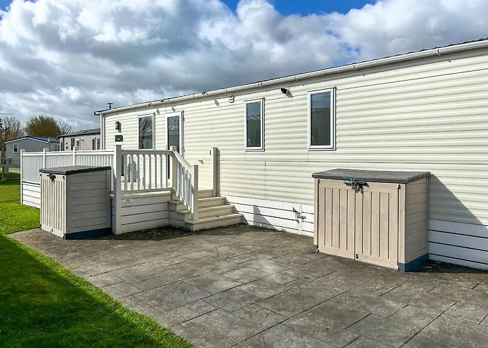 Cedarwood 09 - Uk51139 * Pickering